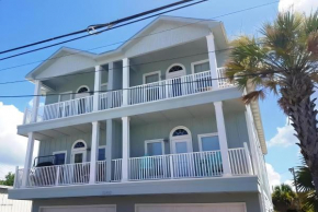 Front Beach Rd BeachHouse